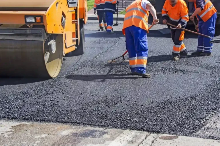 С 10 августа в Киеве ограничат движение транспорта по двум проспектам - Романа Шухевича и Голосеевскому