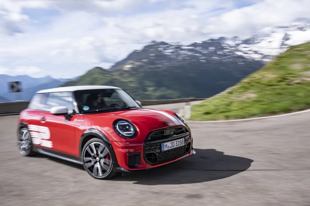 Mini презентувала ексклюзивну серію 1965 Victory Edition на честь легендарної перемоги