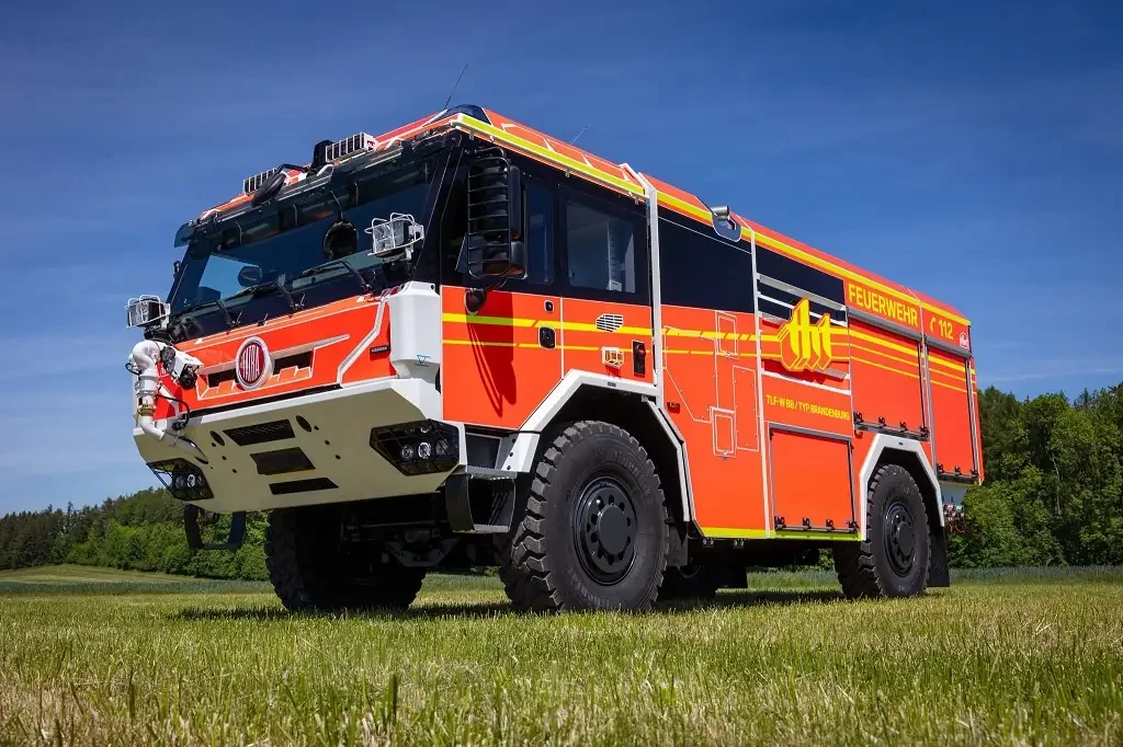 На базі Tatra Force 4×4 виготовлено автомобіль для гасіння лісових пожеж